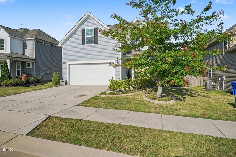 404 Avery Glenn Way, Fuquay Varina, NC 27526