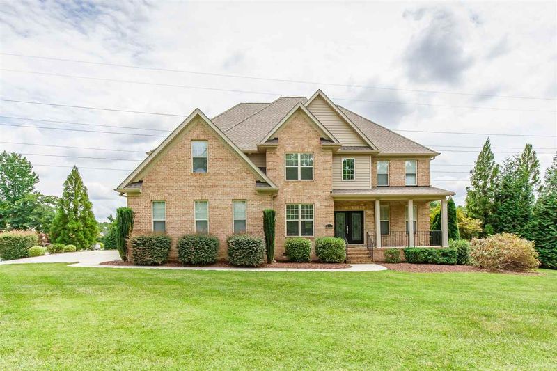 404 Benjamin Ct, Burlington, NC 27215