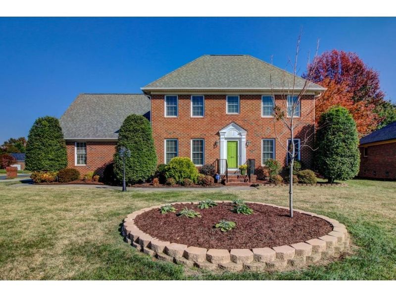 404 Cobblestone, Burlington, NC 27215
