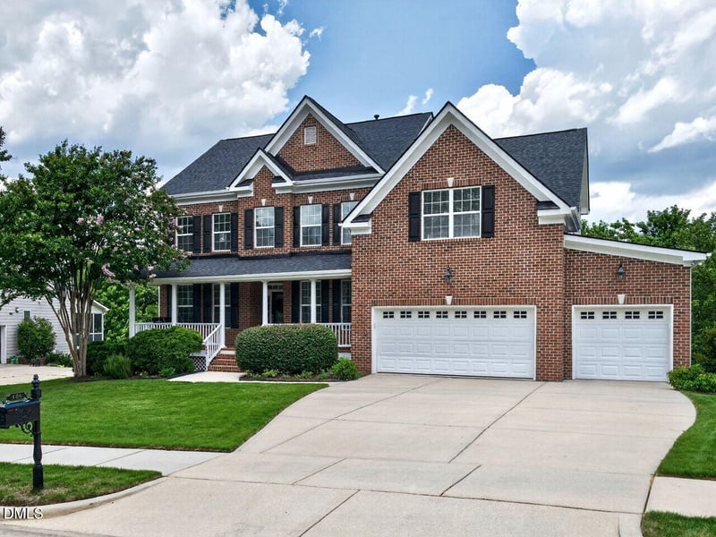 404 Crooked Pine Dr, Cary, NC 27519