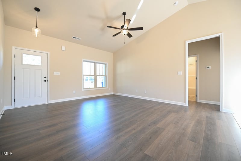 404 Eastwood Dr, Benson, NC 27504
