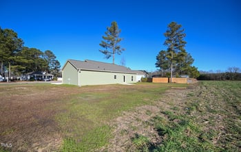 404 Eastwood Dr, Benson, NC 27504