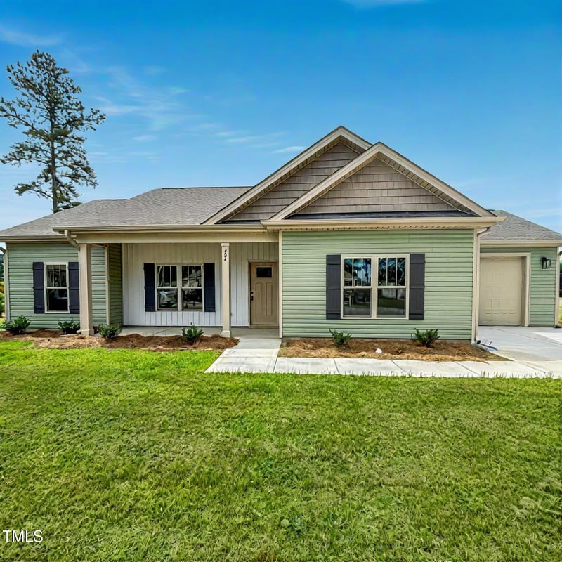 404 Eastwood Dr, Benson, NC 27504