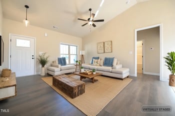 404 Eastwood Dr, Benson, NC 27504