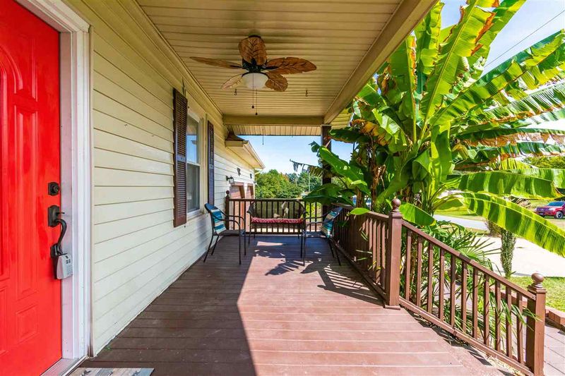 404 W F St, Erwin, NC 28339