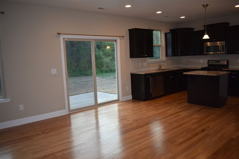 404 Fairway Dr, Mebane, NC 27302