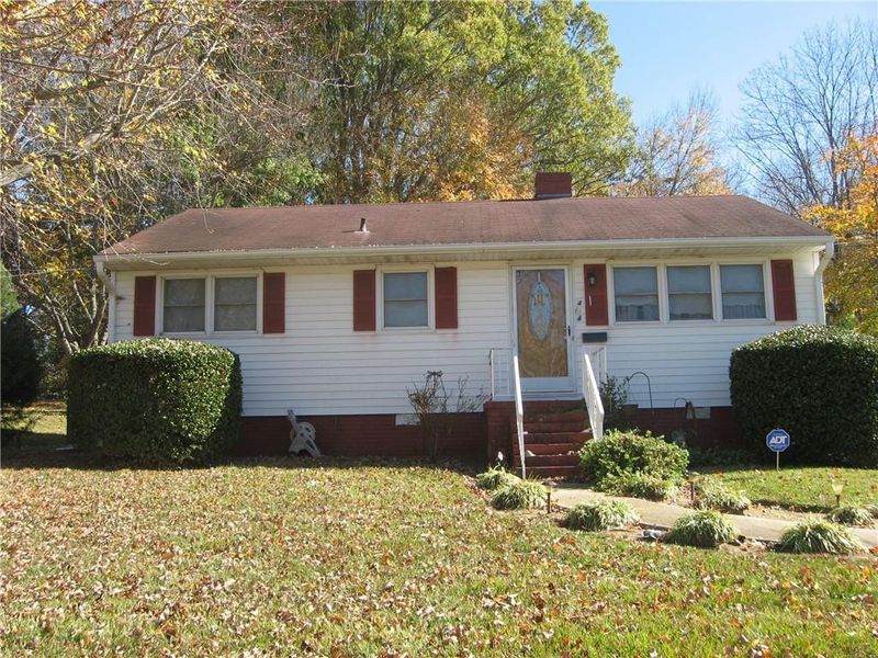 404 N Fifth St, Mebane, NC 27302
