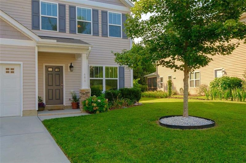 404 Five Pine Ct, Mebane, NC 27302