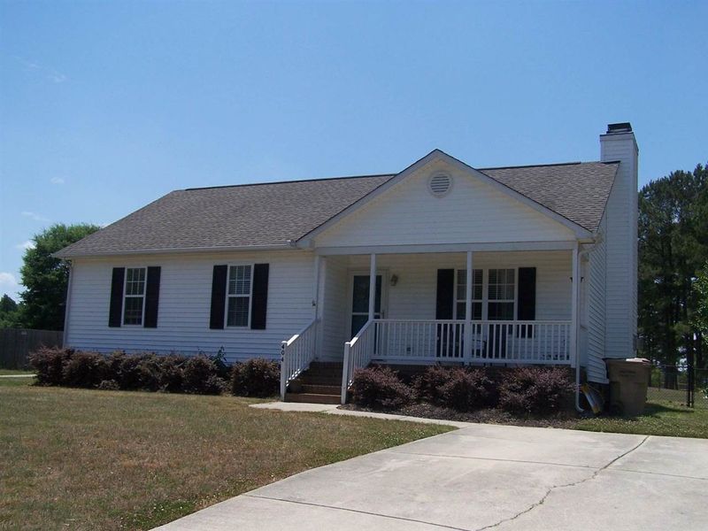 404 Garrison Ave, Clayton, NC 27520