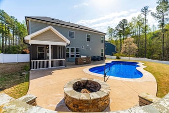 404 Glenville Lake Dr, Fuquay Varina, NC 27526