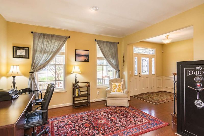 404 Harkness Cir, Durham, NC 27705