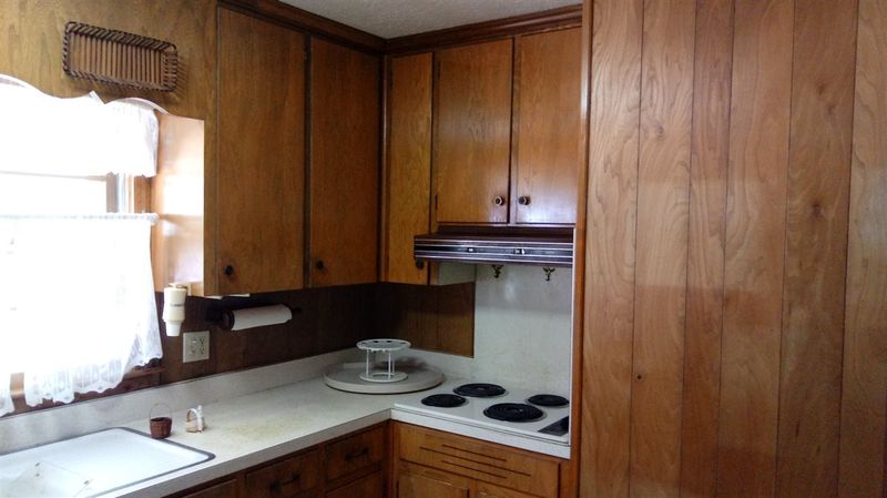 404 E K St, Erwin, NC 28339