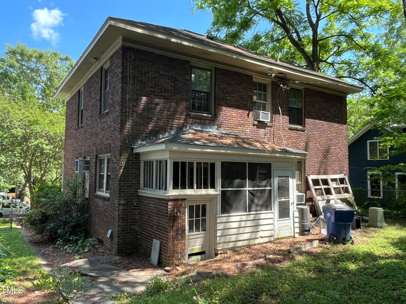 404 Kinsey St, Raleigh, NC 27603