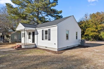 404 Ladley St, Fayetteville, NC 28306