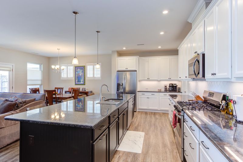 404 Midnight Moon Dr, Wendell, NC 27591