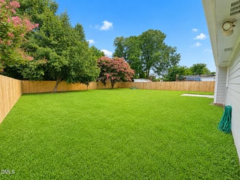 404 Old Farm Rd, Fayetteville, NC 28314
