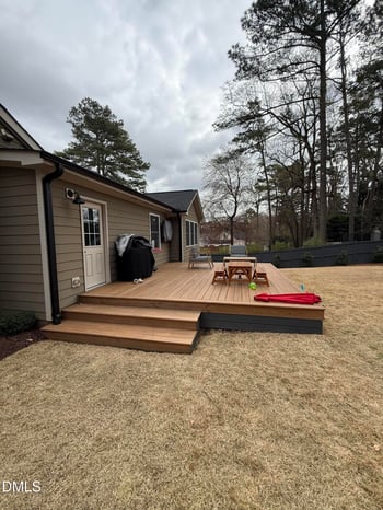 404 Pinecroft Dr, Raleigh, NC 27609