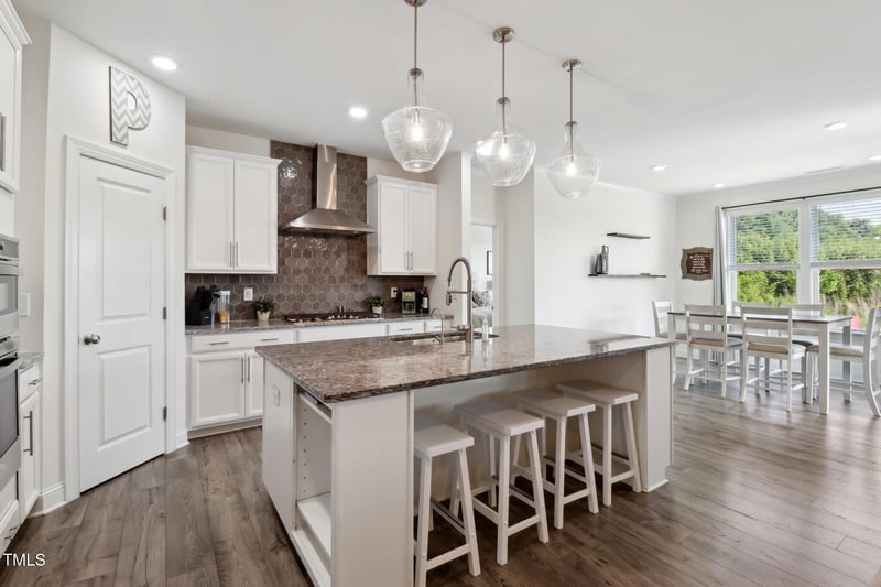 404 Porterfield Dr, Youngsville, NC 27596