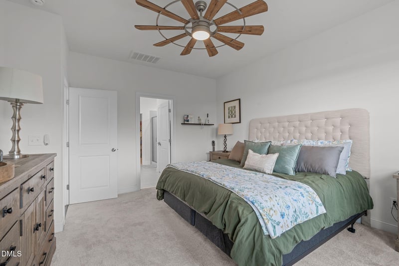 404 Porterfield Dr, Youngsville, NC 27596