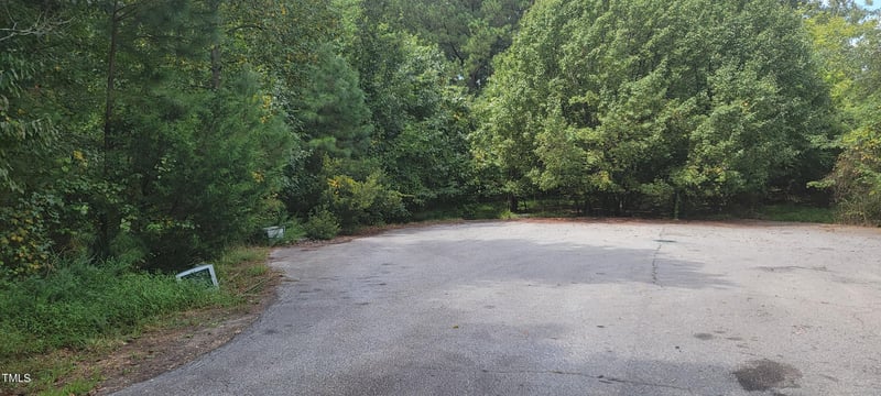 404 Prince Dr, Holly Springs, NC 27540