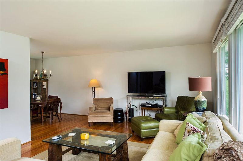 404 Quail Dr, Raleigh, NC 27604