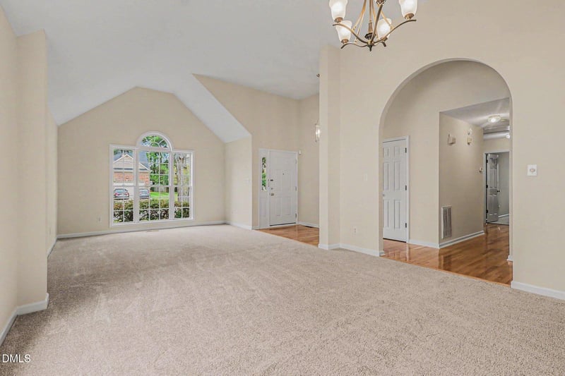 404 Ravenstone Dr, Cary, NC 27518