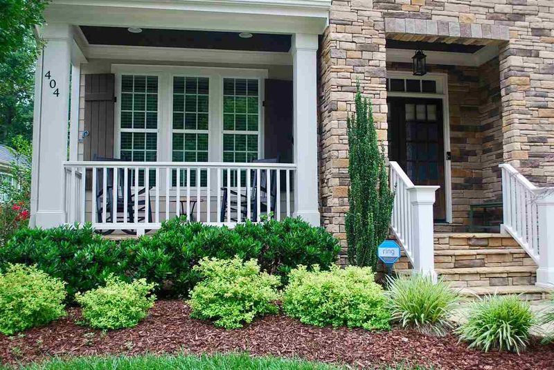 404 Redhill Rd, Holly Springs, NC 27540