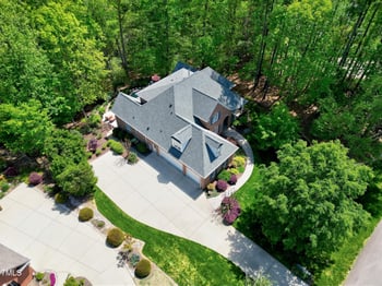 404 Settlecroft Ln, Holly Springs, NC 27540