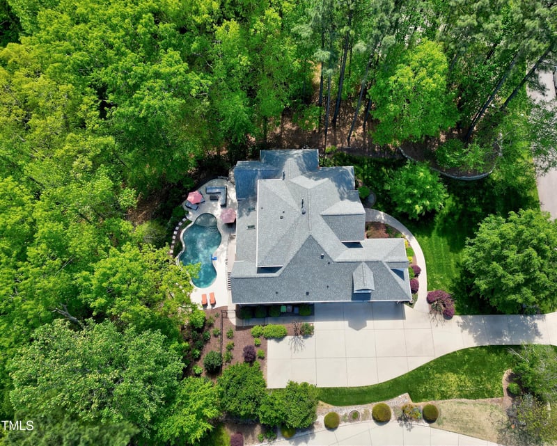 404 Settlecroft Ln, Holly Springs, NC 27540