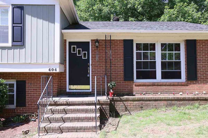 404 Seven Oaks Rd, Durham, NC 27704