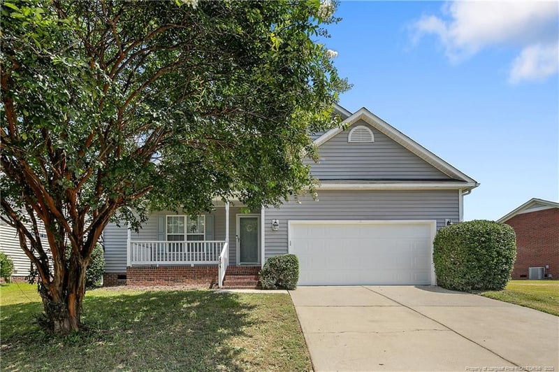 404 Sharpsburg Rd, Fayetteville, NC 28311