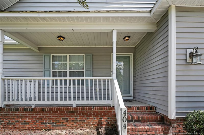404 Sharpsburg Rd, Fayetteville, NC 28311