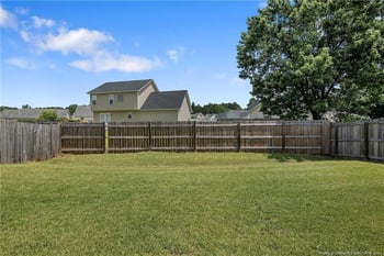 404 Sharpsburg Rd, Fayetteville, NC 28311
