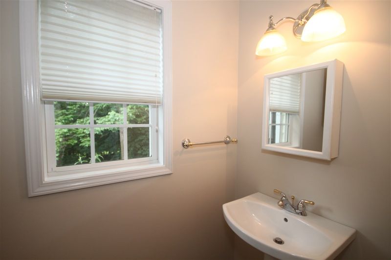 404 Somersview Dr, Chapel Hill, NC 27514
