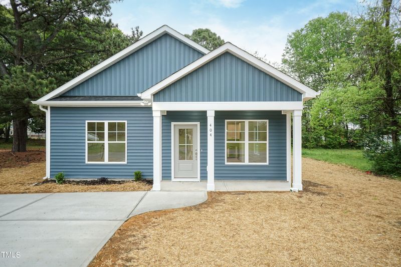 404 E Townsend St, Dunn, NC 28334