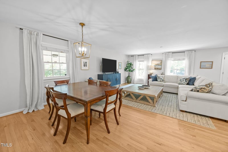 404 Troy Pl, Raleigh, NC 27609