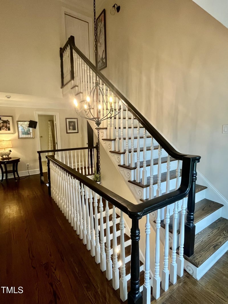 404 Versailles Dr, Cary, NC 27511
