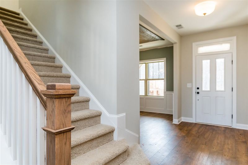404 Whitebark Ln, Clayton, NC 27520