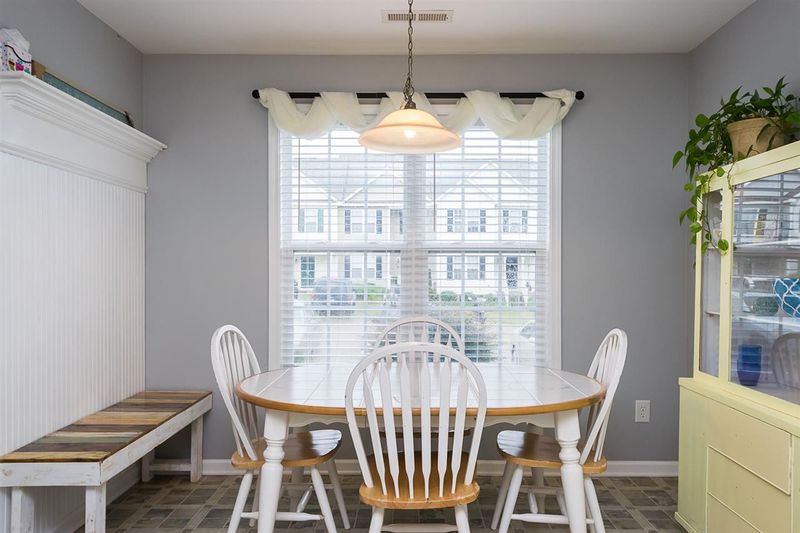 404 Whitehall Ct, Clayton, NC 27520