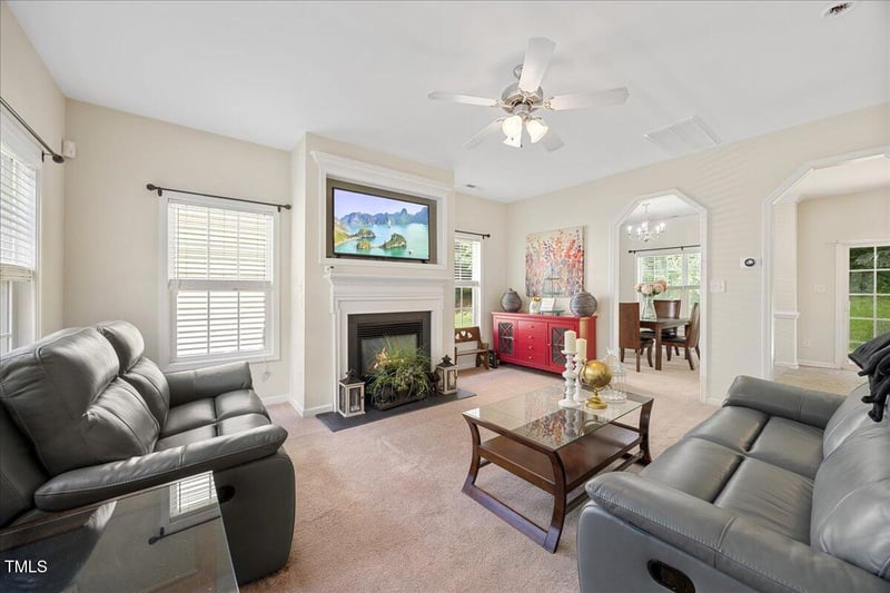 4041 Laurel Glen Dr, Raleigh, NC 27610