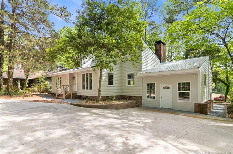 4041 Timber Wolf Cir, Sanford, NC 27332