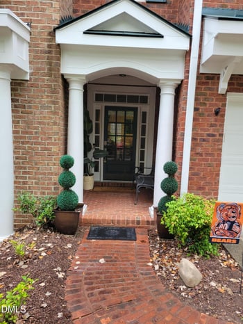 4044 Barton Park Pl, Raleigh, NC 27613