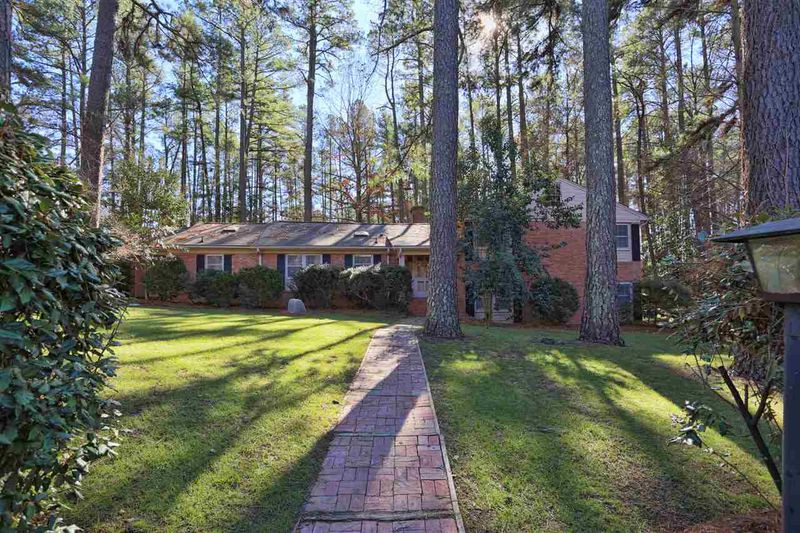 4044 Nottaway Rd, Durham, NC 27707