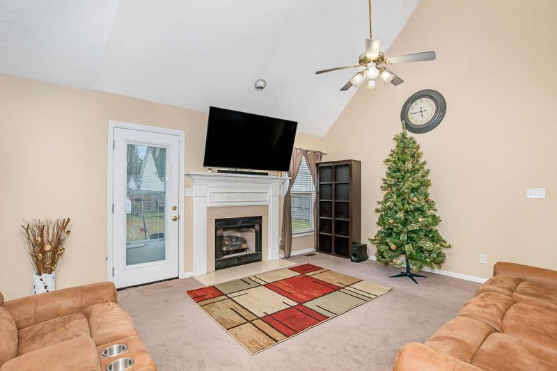 4044 William Bill Luther Dr, Hope Mills, NC 28348
