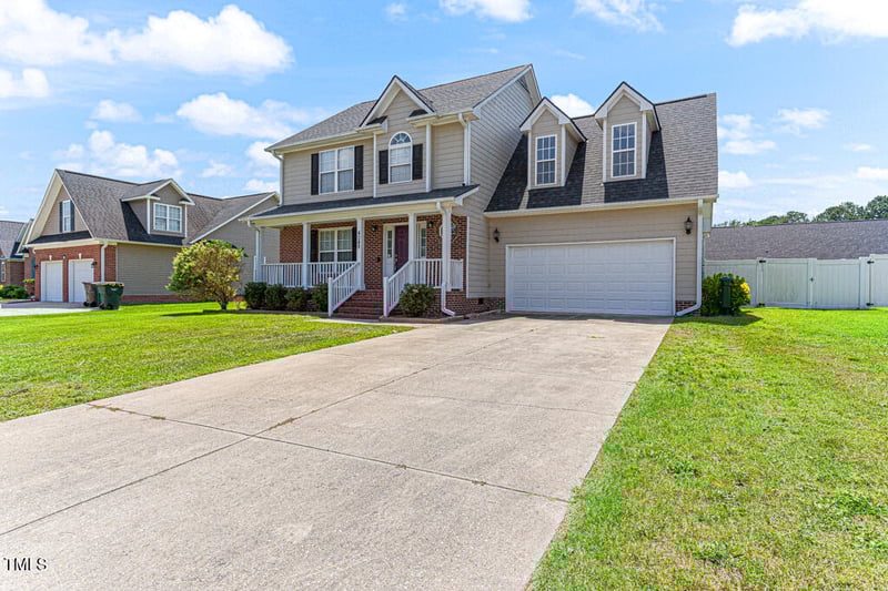 4048 William Bill Luther Dr, Hope Mills, NC 28348