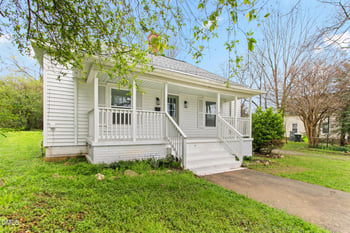 405 4th St, Mebane, NC 27302