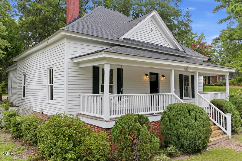 405 Academy St, Fuquay Varina, NC 27526