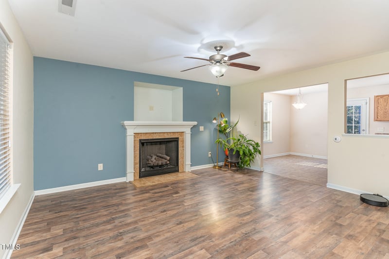 405 Barewood Dr, Four Oaks, NC 27524