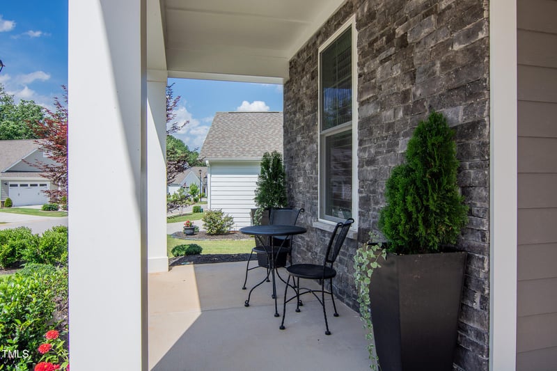 405 Bramble Ln, Clayton, NC 27527