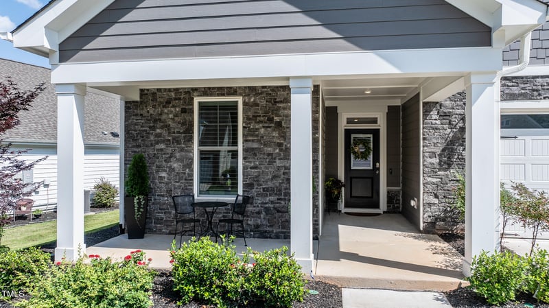 405 Bramble Ln, Clayton, NC 27527